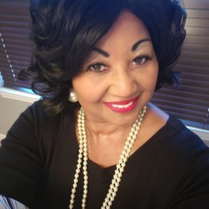 Meet your Posher, Roslyn